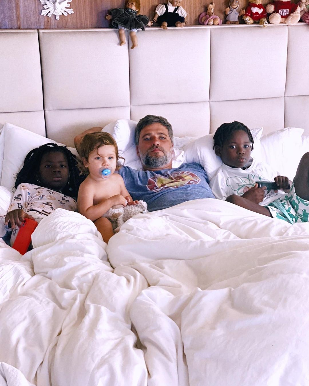Bruno e os filhos, Titi Bless e Zyan.  (Foto:Reprodução/Instagram) Lorena Bueri