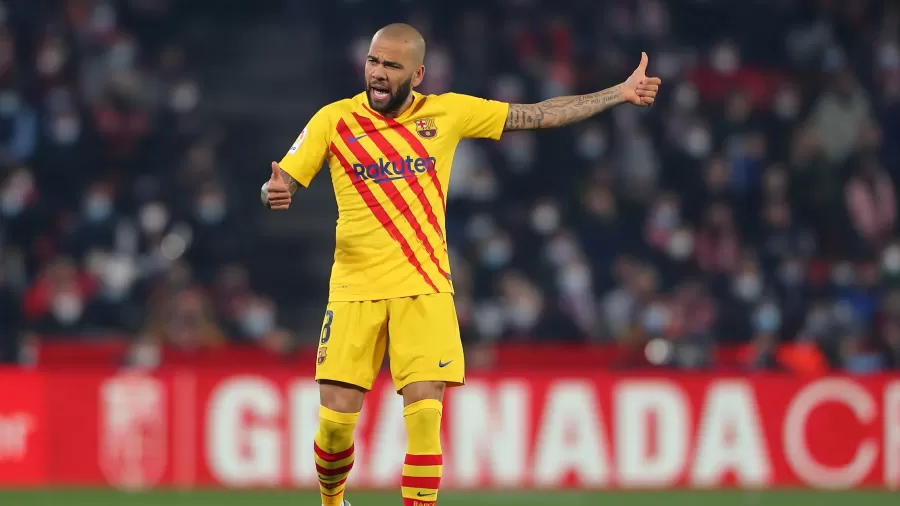 Daniel Alves optou por voltar ao Barcelona. (Foto: Reprodução/Fran Santiago/Getty Images)