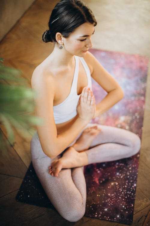 A meditação é cientificamente comprovada. Lorena Bueri
