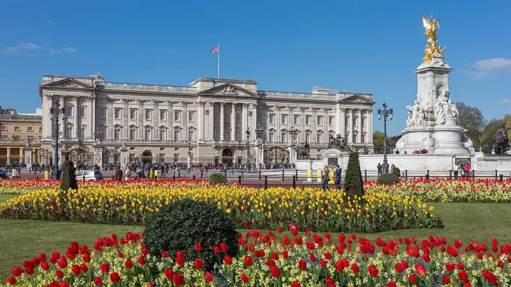 Palácio de Buckingham (Londres, Inglaterra) (Reprodução: CNN/David lliff) Lorena Bueri