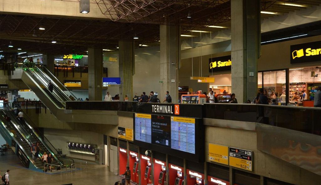 Brasileiro que passou pela África e desembarca em São Paulo testa positivo para Covid; não há confirmação sobre variante Omicron