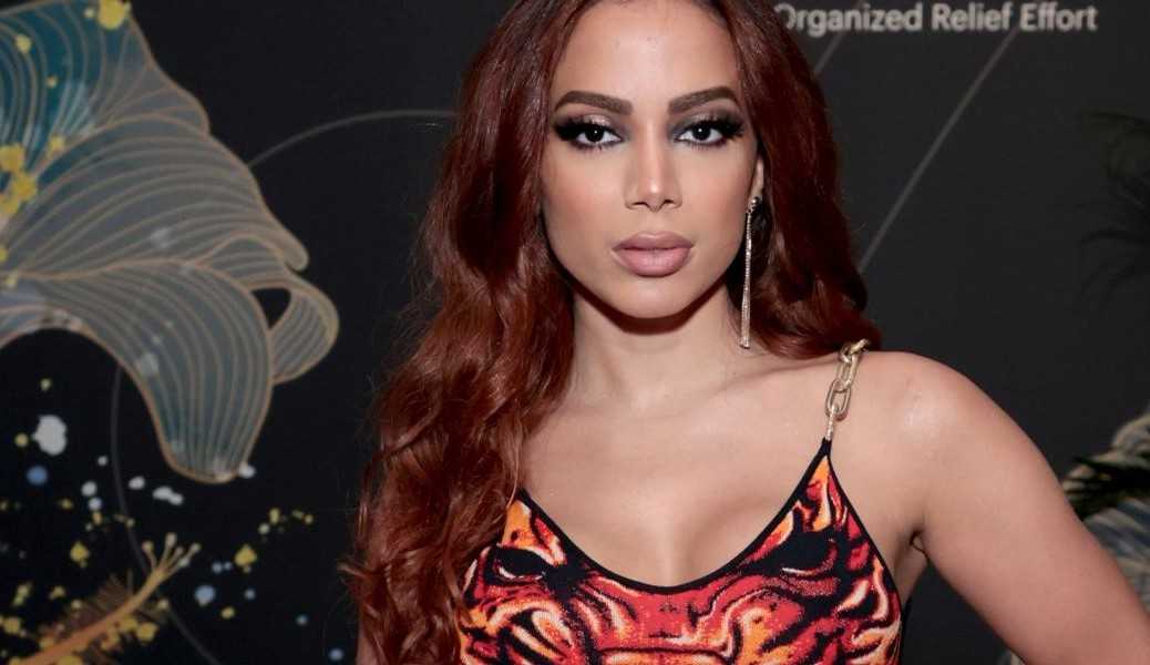Anitta rouba a cena no CORE, evento beneficente de Sean Penn