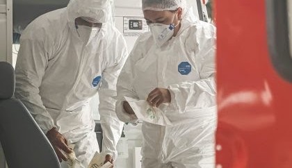 Mais dois casos da ômicron confirmados pelo Ministério da Saúde no país; ao todo, são cinco