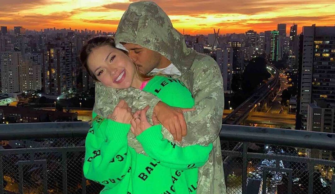 Zé Felipe surpreende Virgínia com pedido de casamento