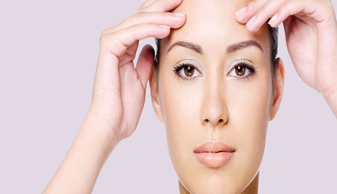 Riscos ao fazer cirurgia que diminui testa