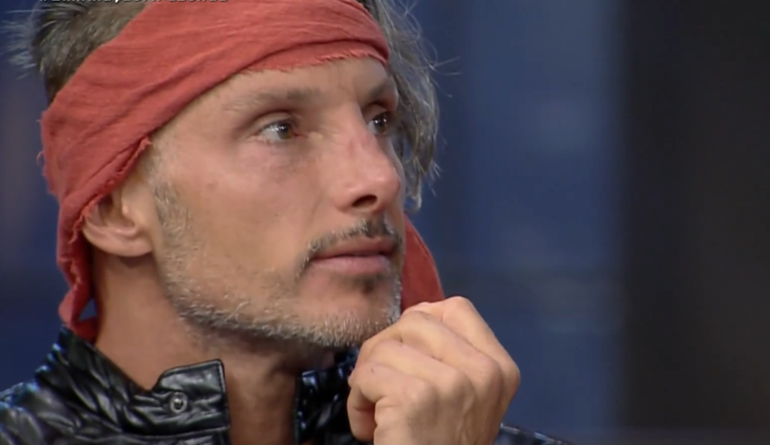 A Fazenda: Juliano Ceglia é o oitavo eliminado