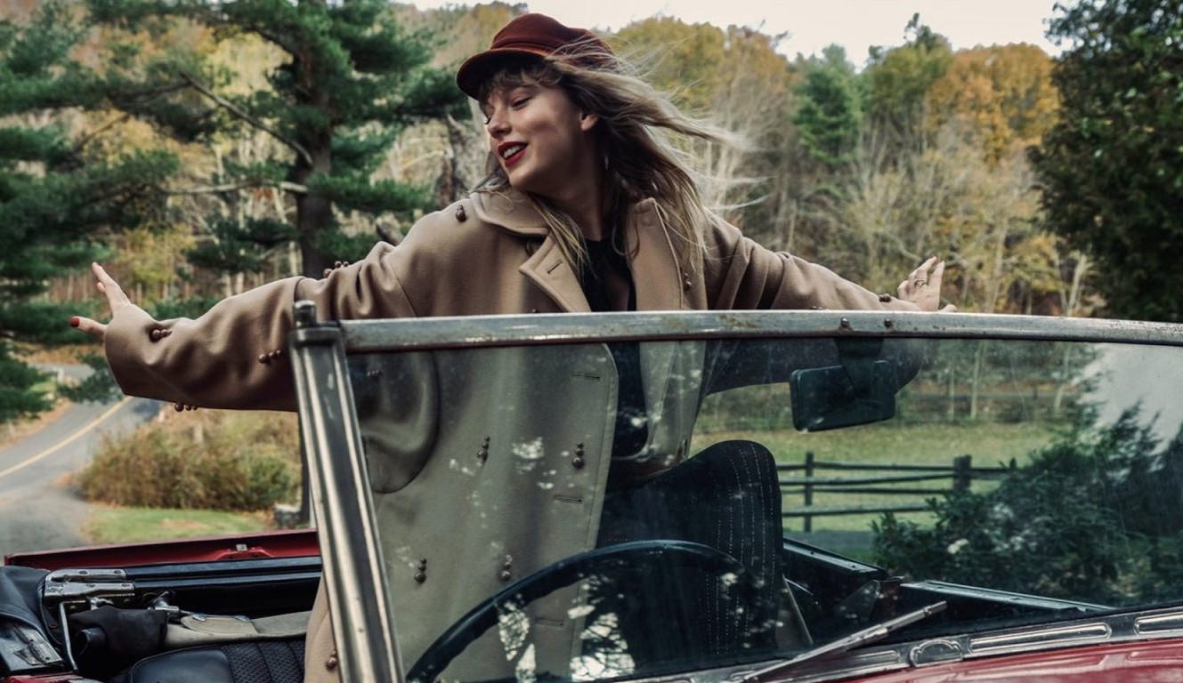 Taylor Swift emplaca ‘22’ no topo como tema da chegada de 2022