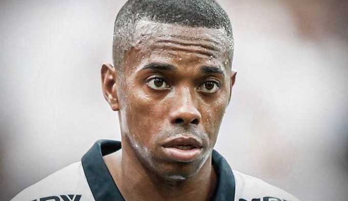 Condenado por violência sexual, Robinho aguarda a última sentença da justiça