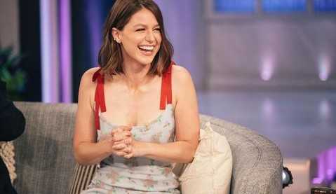 Melissa Benoist vai estrelar “/Girls on the Bus”/