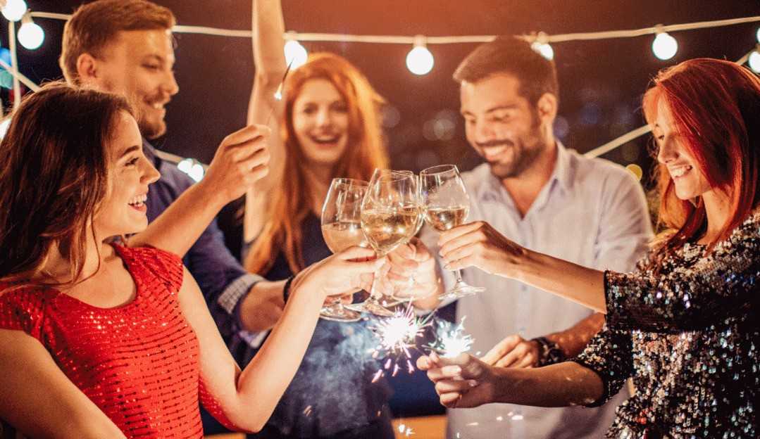 Cuidados com os exageros ao consumo de bebidas alcoólicas nas festas de fim de ano