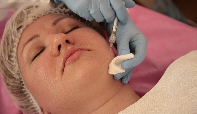 Entenda mais sobre a aplicação de botox no rosto