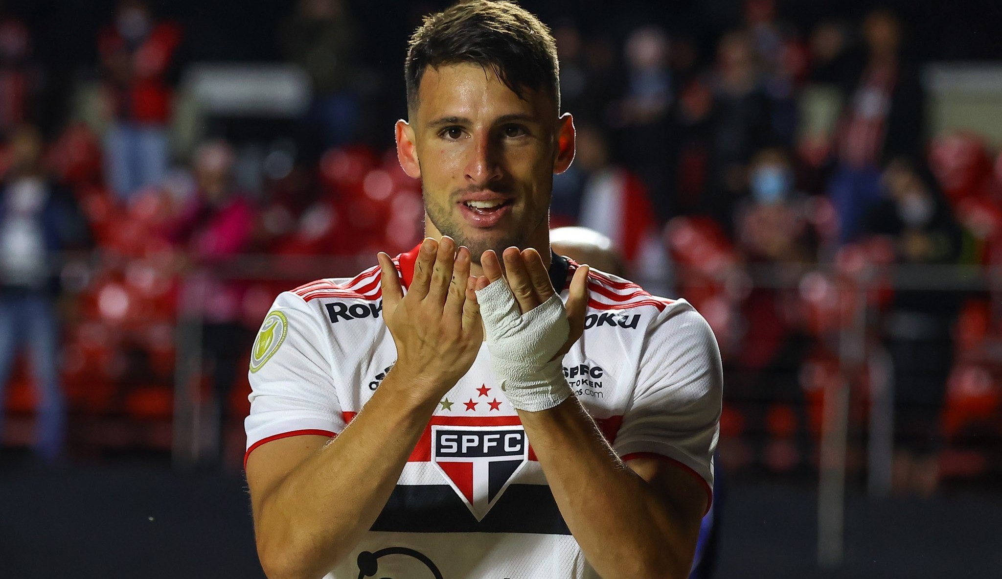 Calleri bate meta estabelecida em contrato e vai ficar no São Paulo até 2025