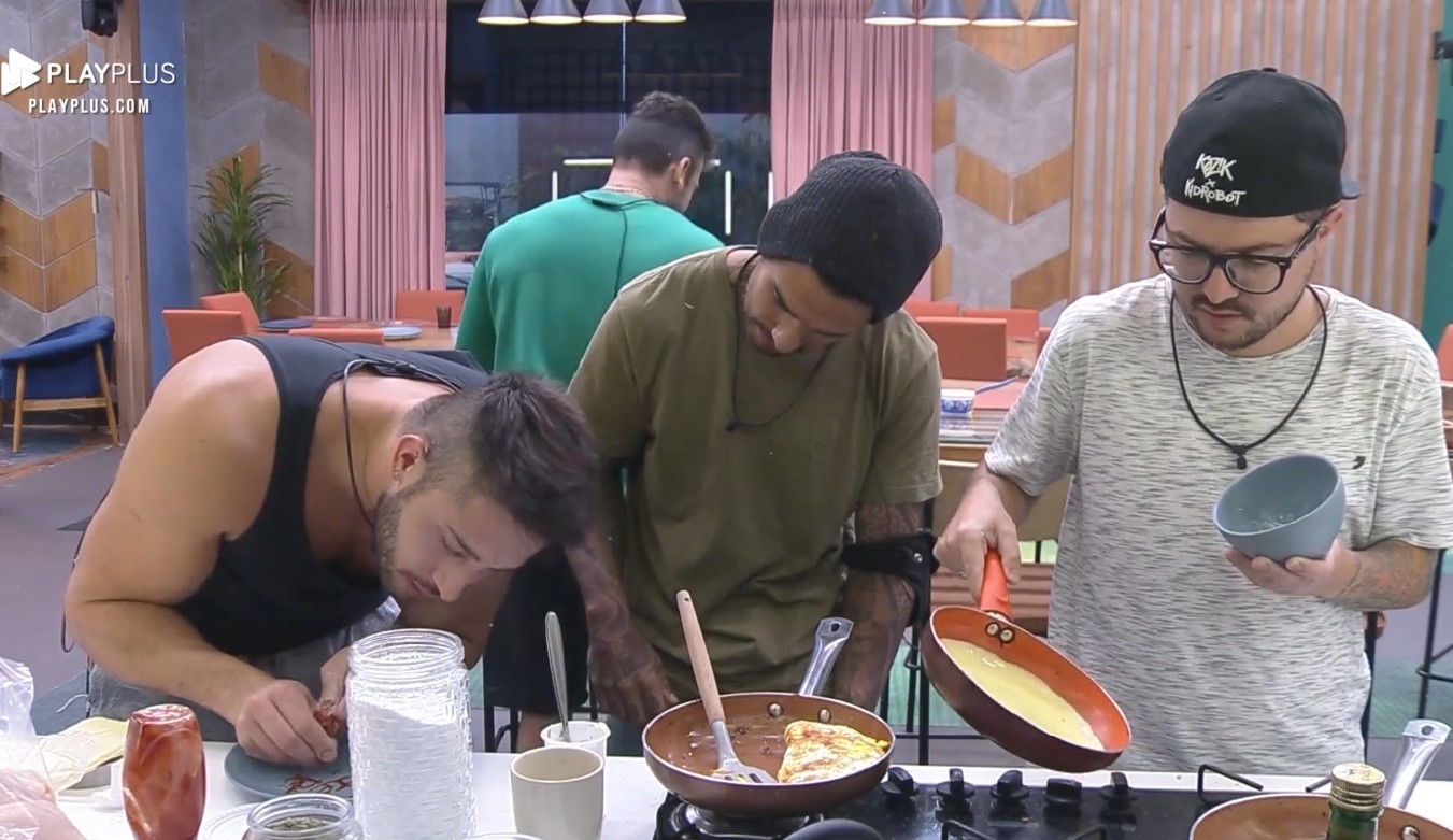 Clima de romance invade a Mansão Power e os homens preparam uma surpresa para o Dia dos Namorados