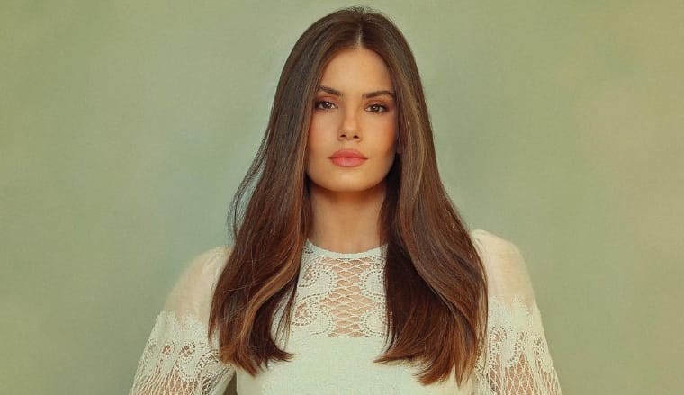 Camila Queiroz nega o fim de contrato com a Globo por “/traição”/