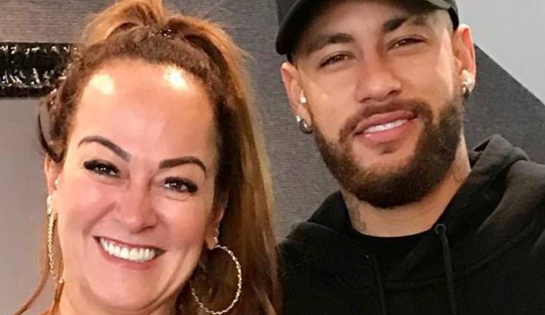 Mãe parabeniza Neymar: