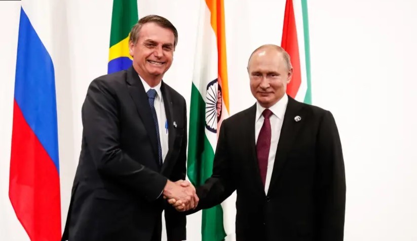 Bolsonaro afirma que acordo para comprar diesel da Rússia está “quase certo”
