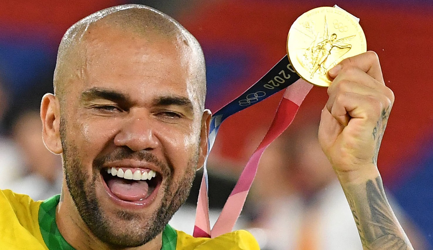 Daniel Alves aceita proposta e está a caminho do Pumas