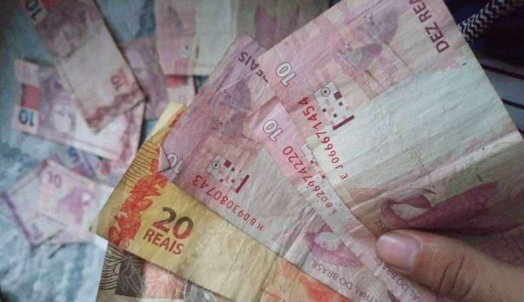 Deflação no Brasil é menor pela primeira vez em mais de dois anos