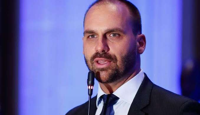 Fake News: Tribunal Superior Eleitoral ordenou que o Instagram removesse post de Eduardo Bolsonaro por compartilhamento de informações falsas