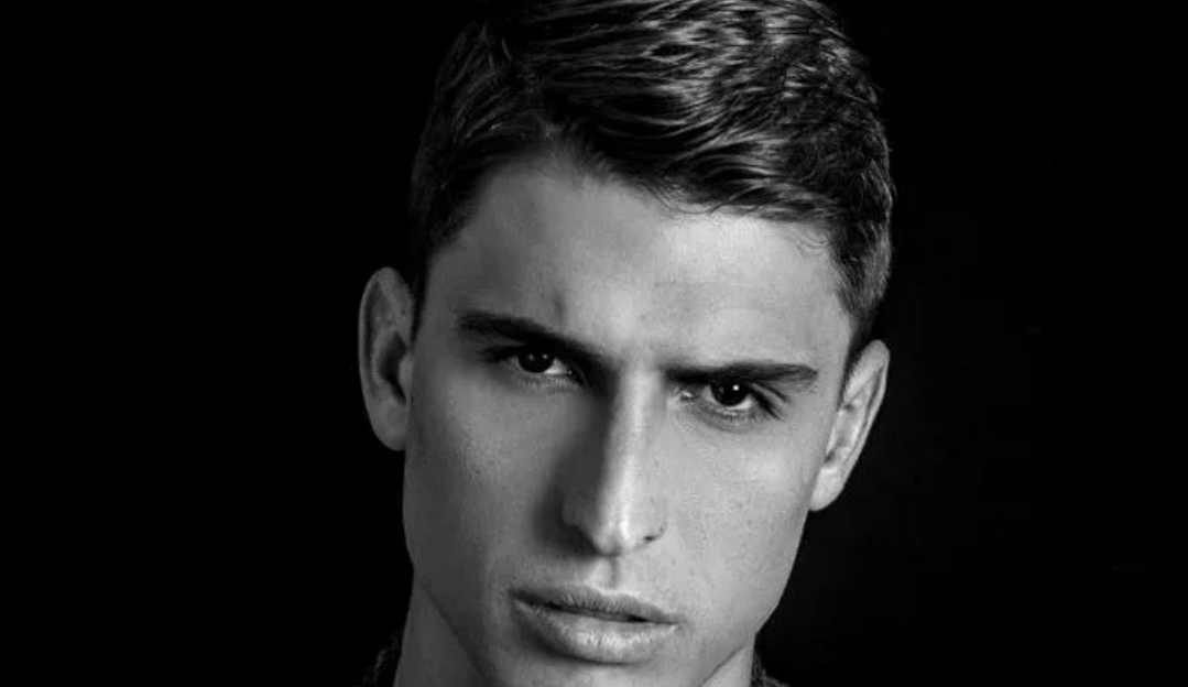 Felipe Prior faz primeiro ensaio sensual: “Gosto de me vestir bem e estar perfumado”