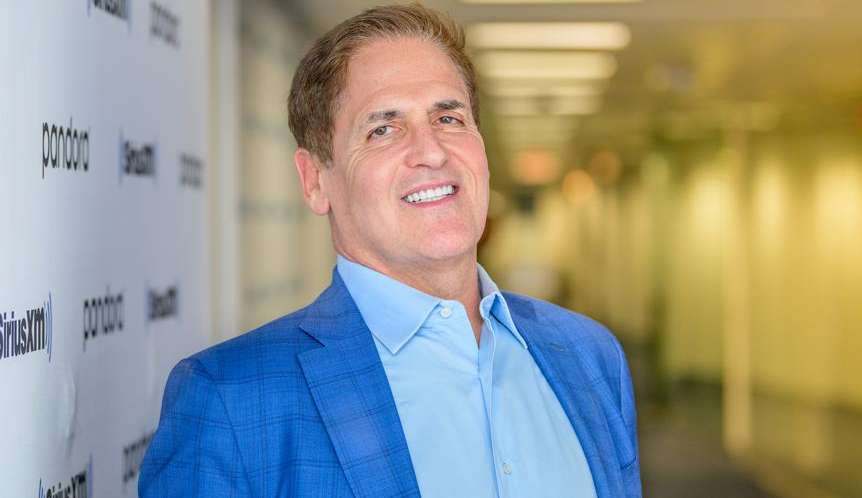 Mark Cuban aponta a melhor estratégia entre recomprar ações ou pagar dividendos