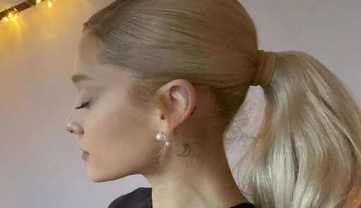 Ariana Grande muda visual para interpretar Glinda em Wicked