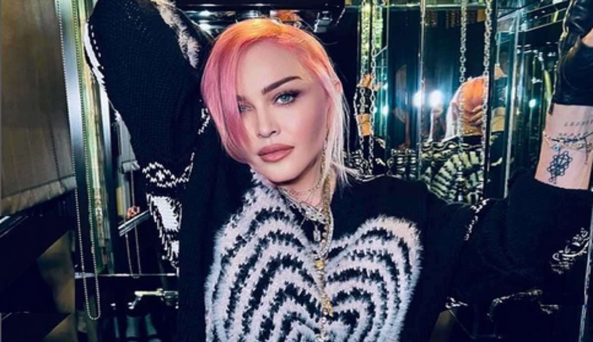 Madonna compartilha fotos de Halloween com os filhos