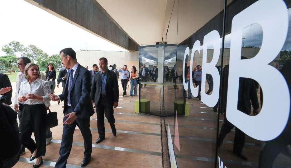 Polícia Federal prepara ação antibomba em segurança para Lula