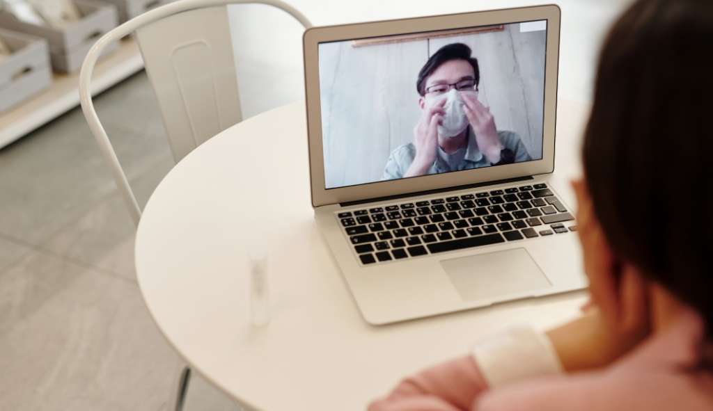 Alta da Covid-19: por quanto tempo preciso ficar isolado se estiver infectado?