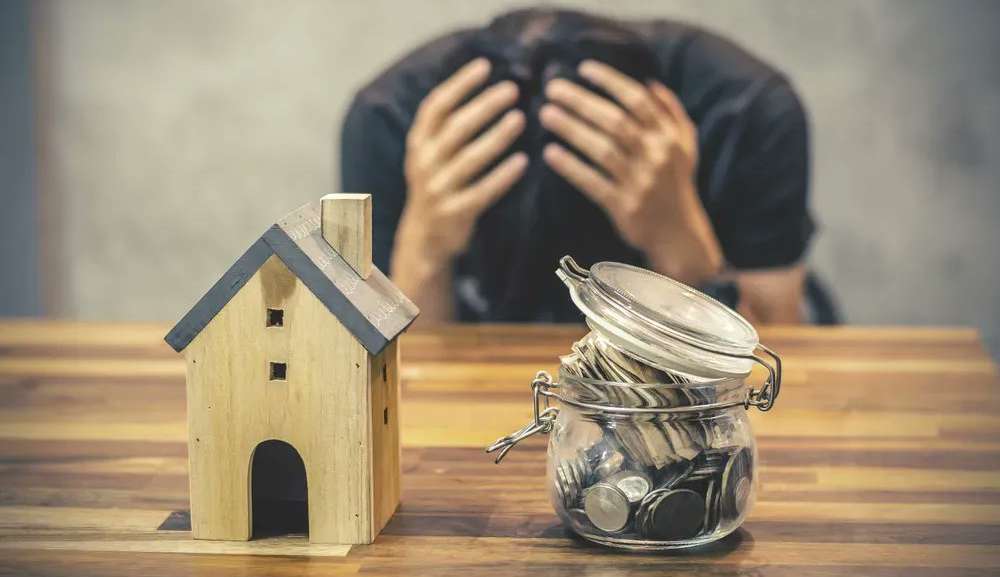 Dívidas afetam a saúde mental de 83% dos brasileiros