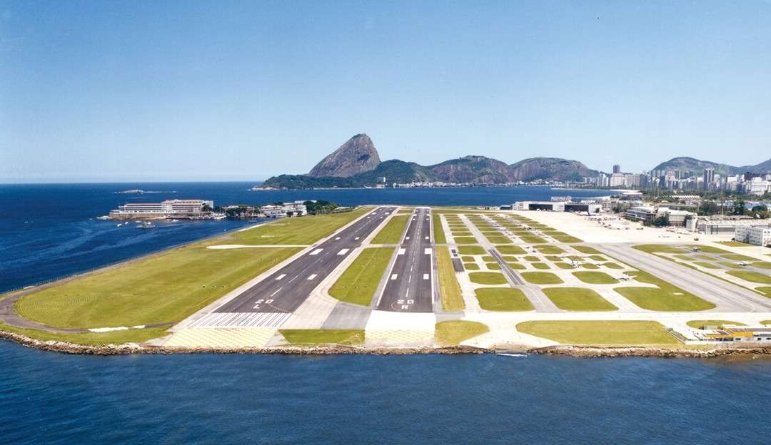 Aeronautas realizam greve nos aeroportos do RJ e alguns voos foram prejudicados