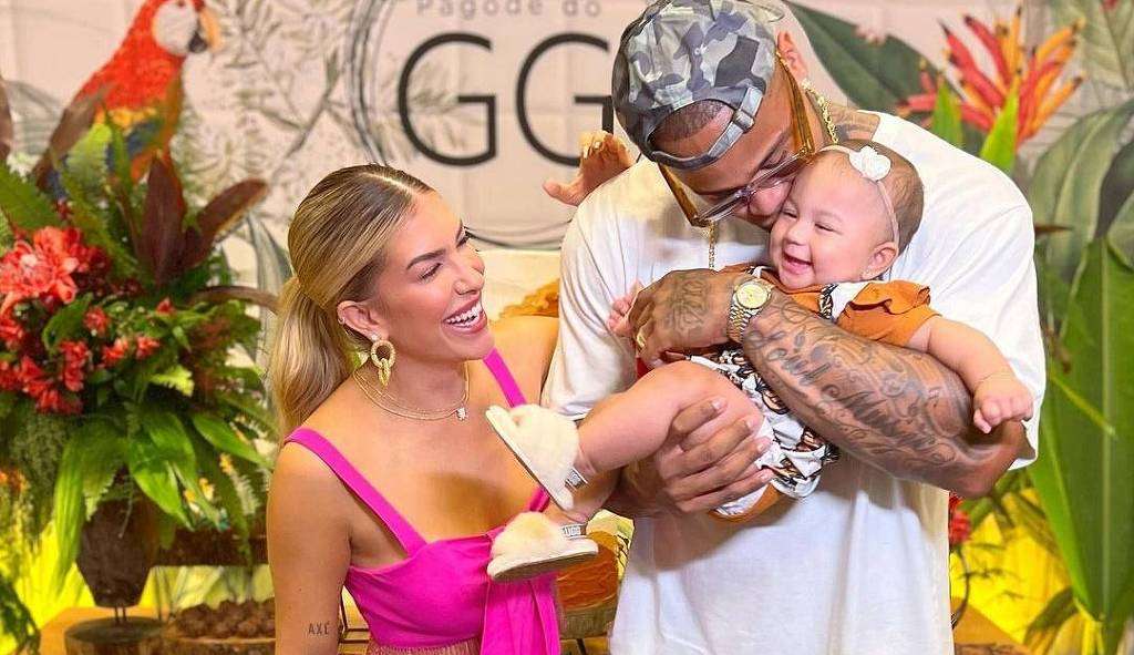 Lore Improta conta que seus seios caíram após amamentação: “Faz parte do meu processo”