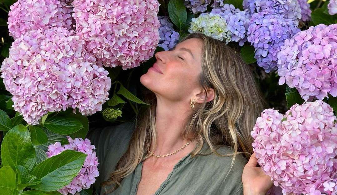 Gisele Bündchen posta fotos ao lado da família no Brasil e dispara: “Tão bom voltar pra casa”
