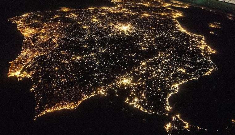 Estrelas estão se tornando invisíveis a olho nu