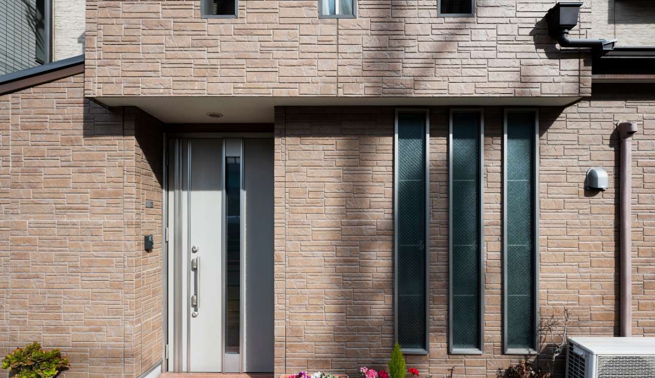 Porta de alumínio: veja os tipos disponíveis e como escolher