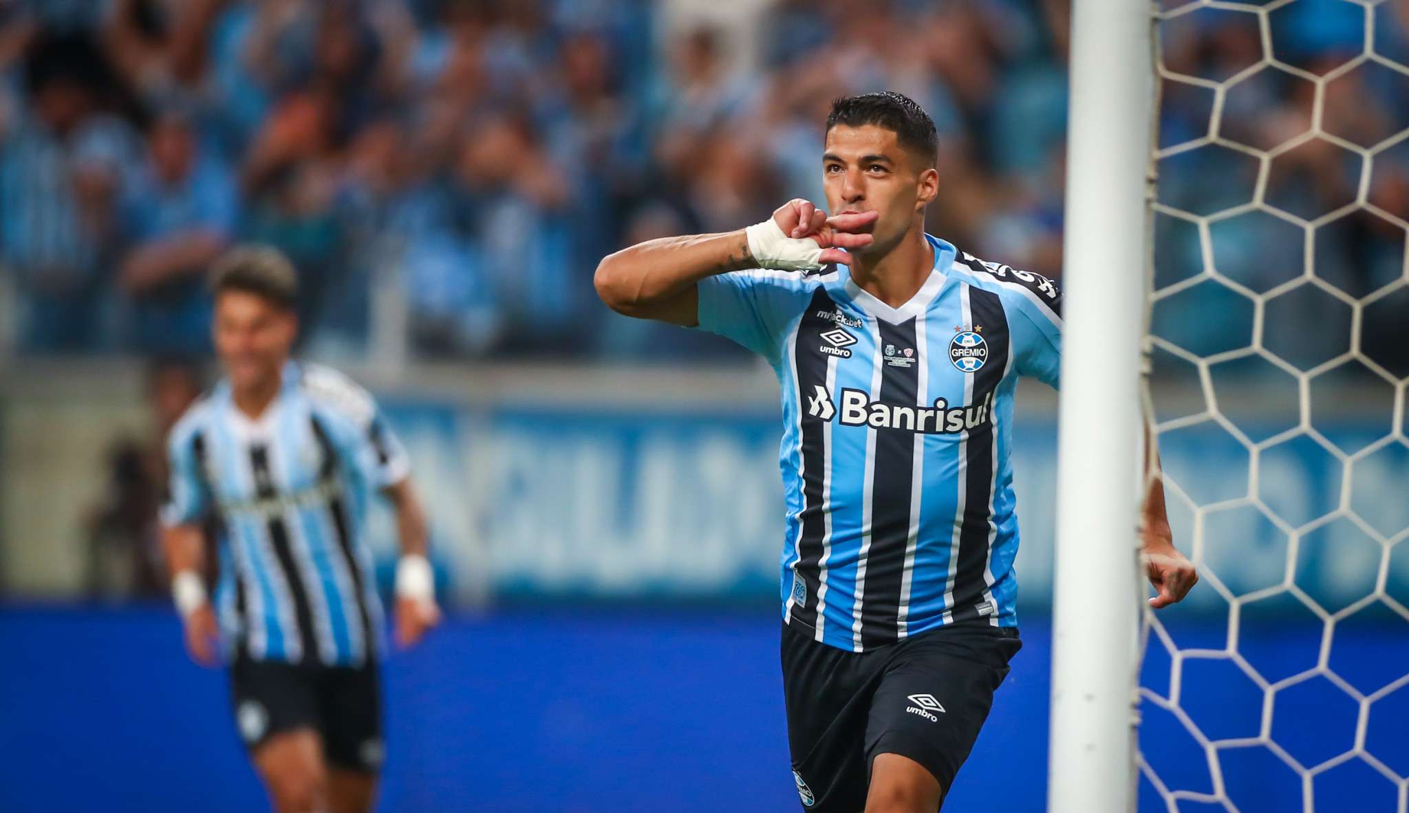 Suárez se isola na artilharia da temporada entre times da Série A