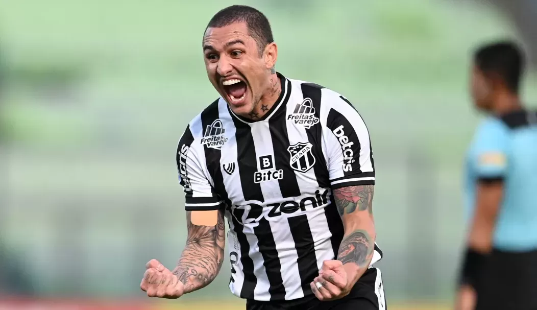 Grêmio está próximo de anunciar a contratação de Vina, destaque do Ceará