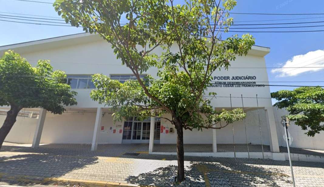 Fórum de Votorantim é alvo de invasão de cobras