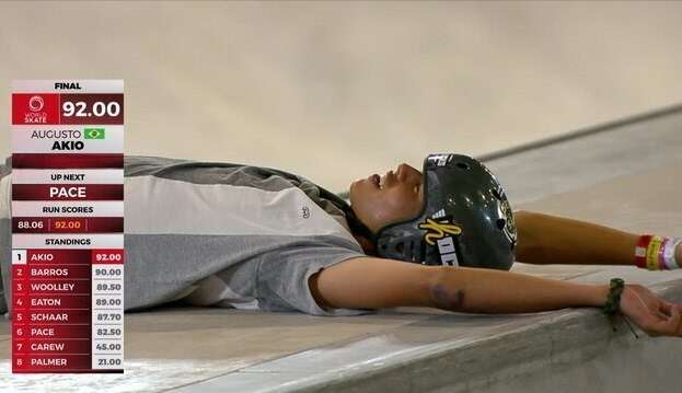 Semana é marcada por pódio no skate e títulos na esgrima e tênis