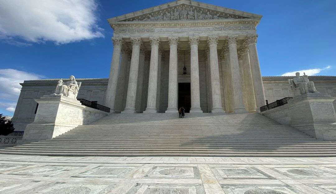 Suprema Corte dos Estados Unidos analisa responsabilidades das redes sociais