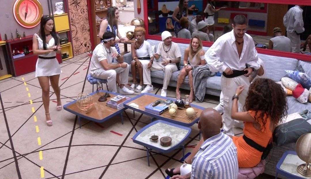 Cara de Sapato flerta com Bruna antes da festa “Se eu te vejo na night, eu vou pra cima!”