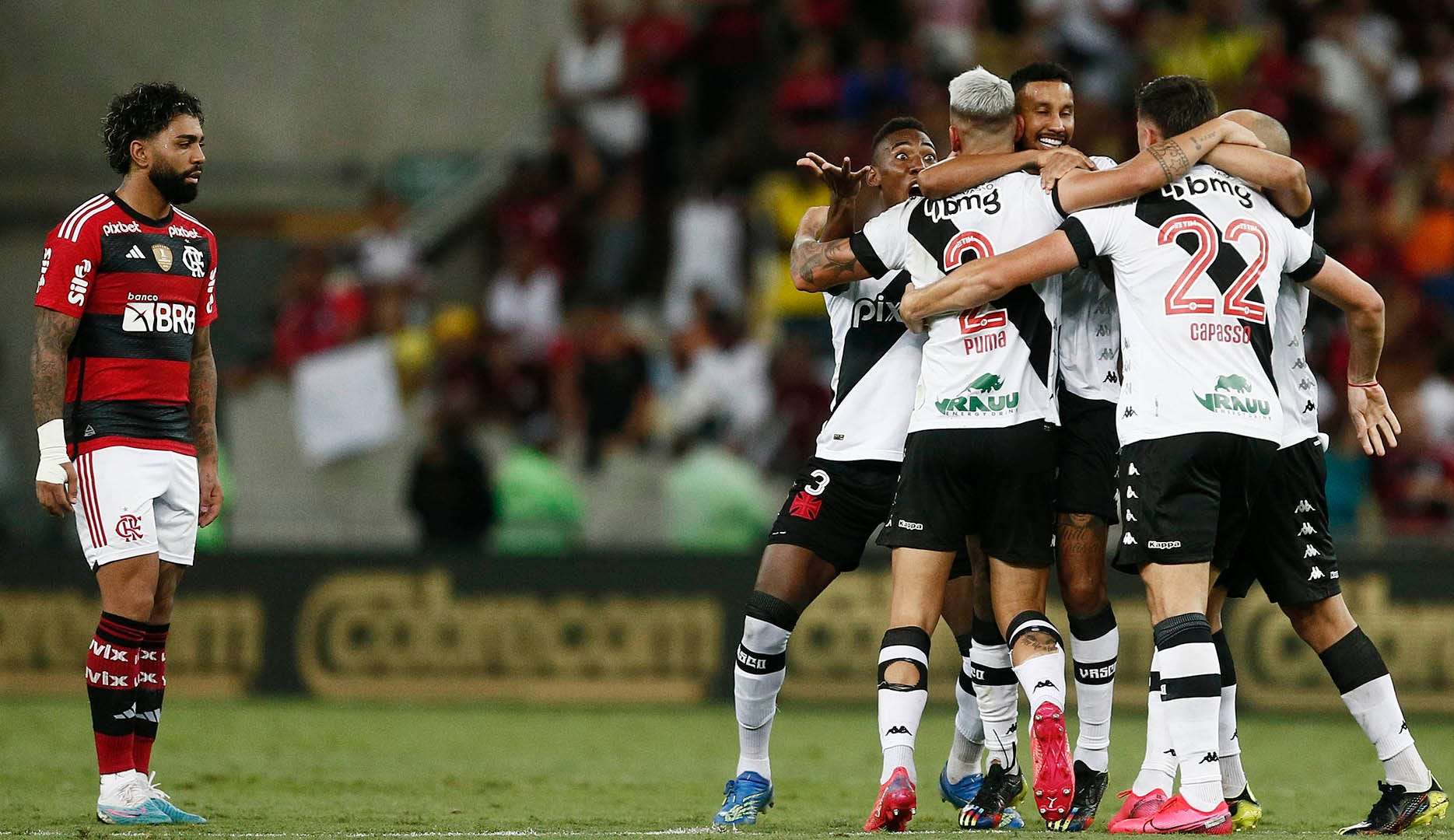 Vasco vence Flamengo