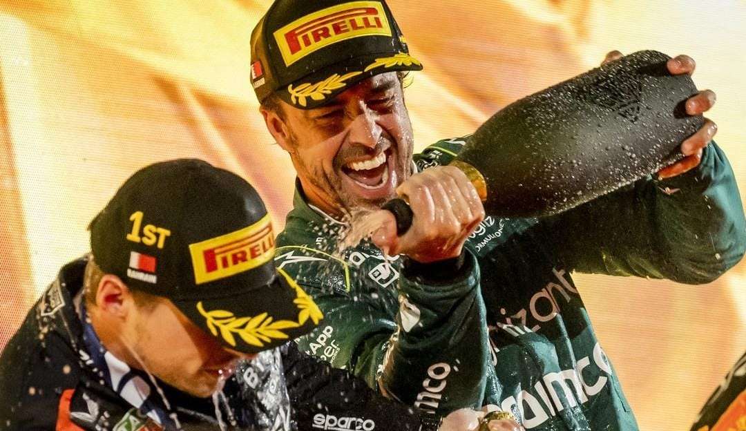 Max Verstappen domina do inicio ao fim e vence o GP do Bahrein