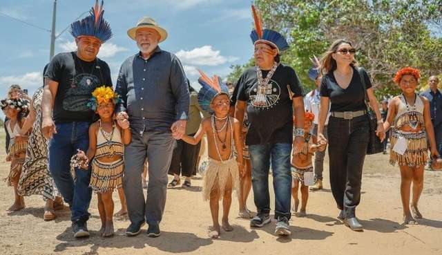 Lula quer agilizar demarcação de terras indígenas