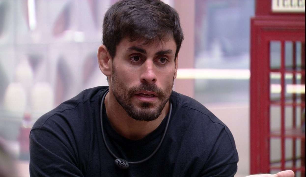 Cara de Sapato teoriza sobre Paredão falso e divide opiniões de aliados