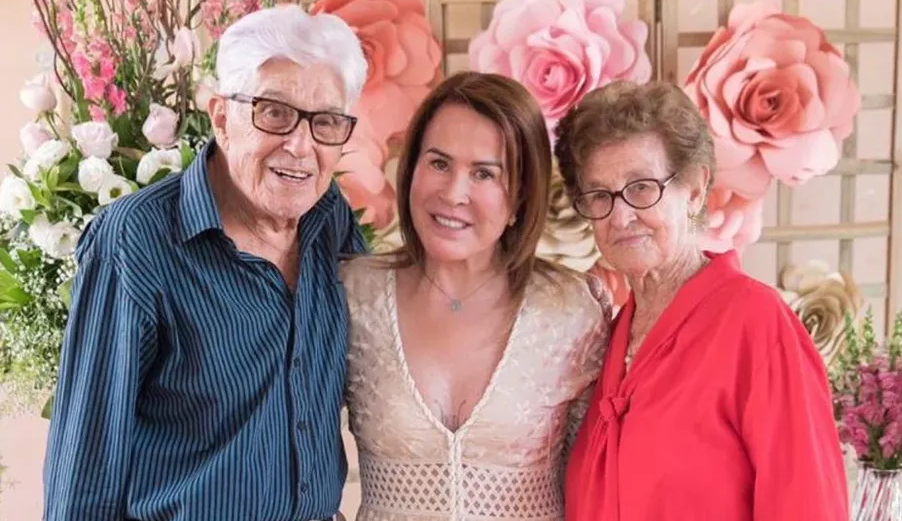Zilú Godoy desabafa: “Ficam falando que abandonei minha mãe”