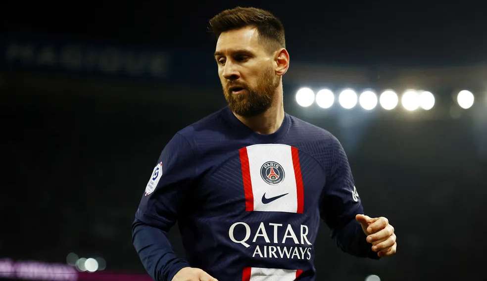 Messi é novamente vaiado pela torcida do PSG
