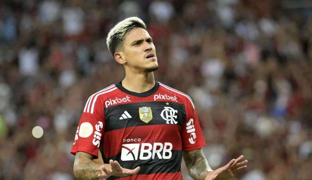 Após partida Pedro comenta sobre começar na reserva