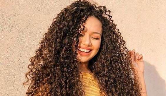 Veja como cuidar dos seus cabelos no inverno