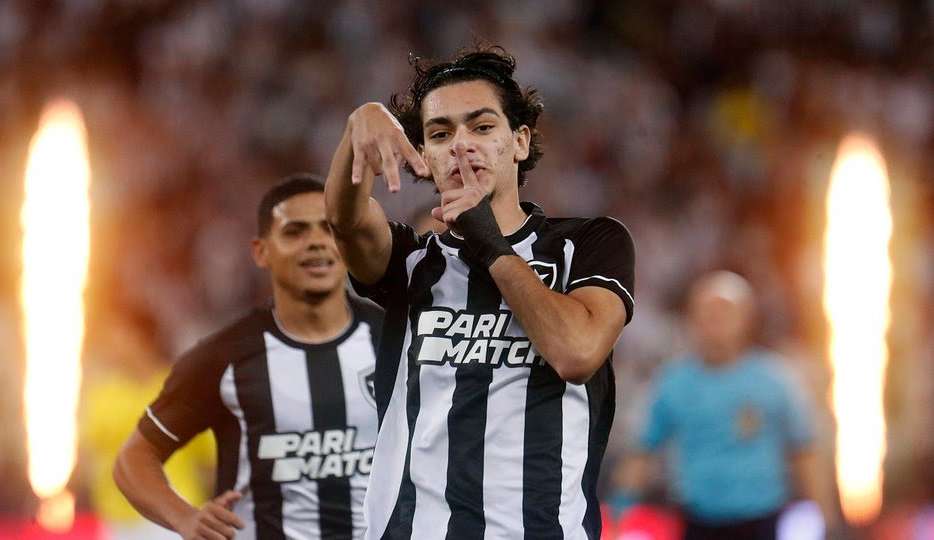 Botafogo vence com time reserva e mantém boa fase